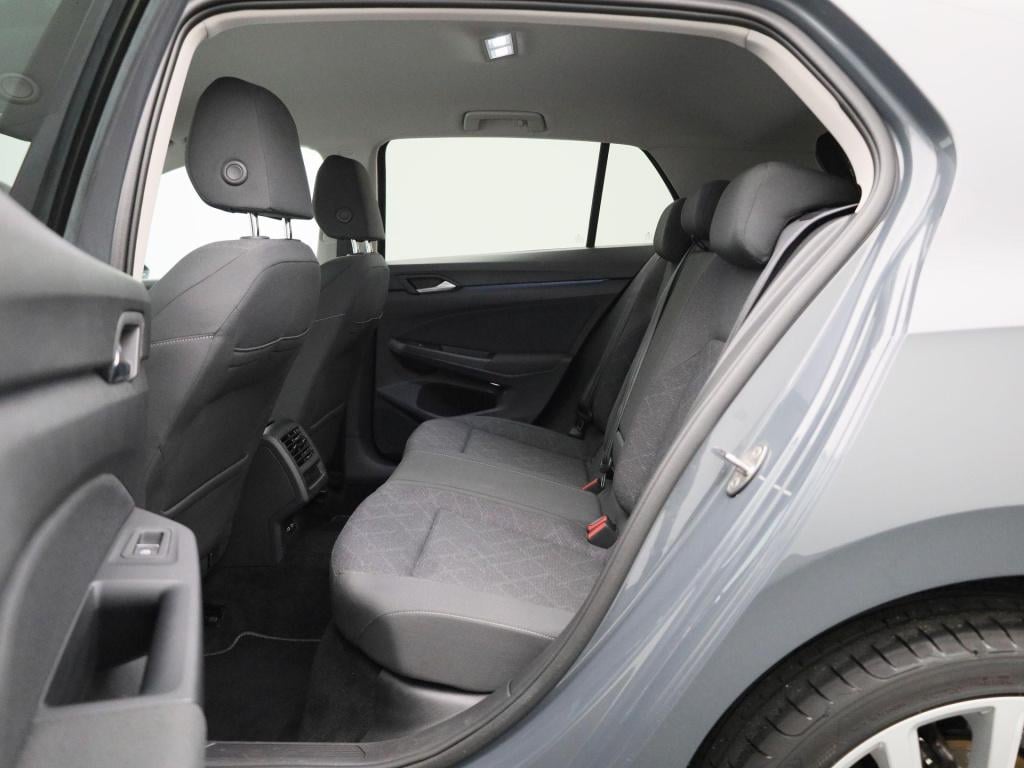 Volkswagen Golf 1.5 tsi life | navigatie | apple carplay / android auto | c