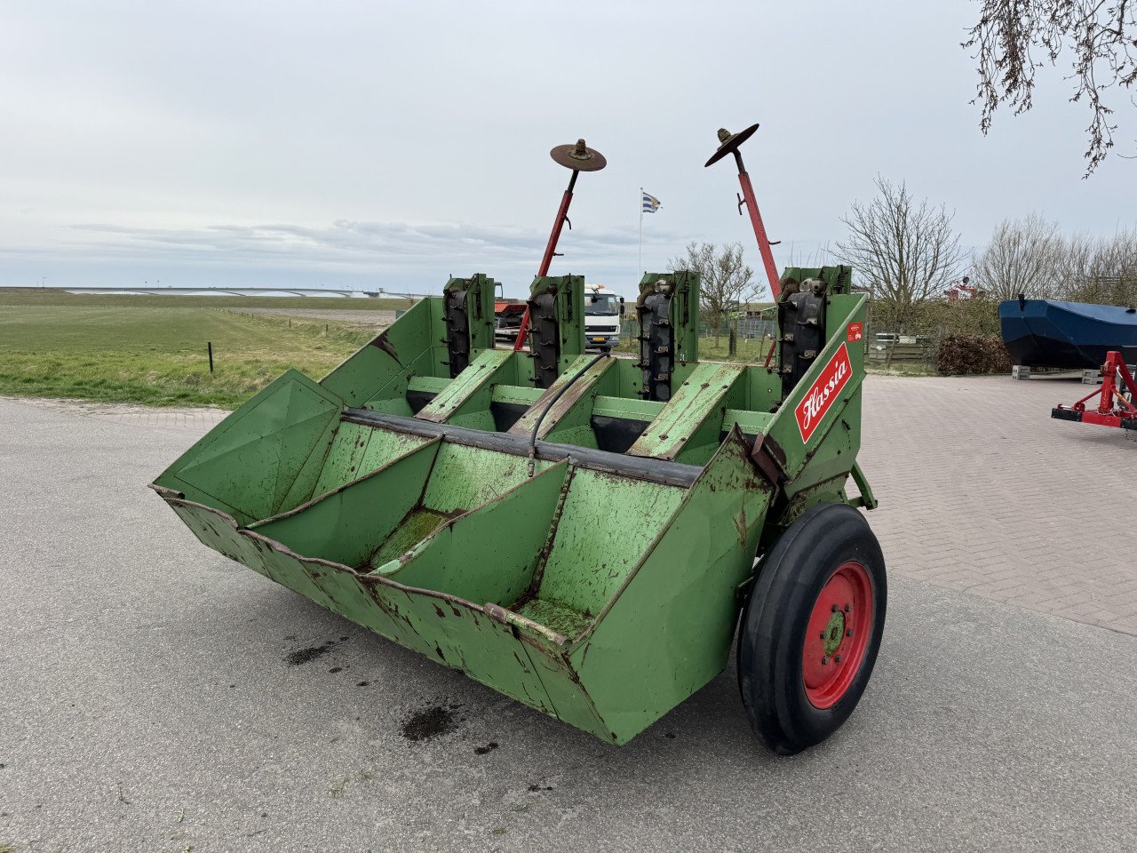 Hassia GLB 4 4 rijige aardappelpoter