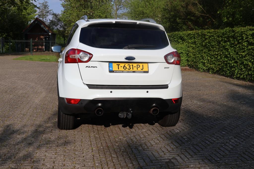 Ford Kuga 2.5 20v titanium|trekhaak|12 maanden bovag garantie|volledig rij