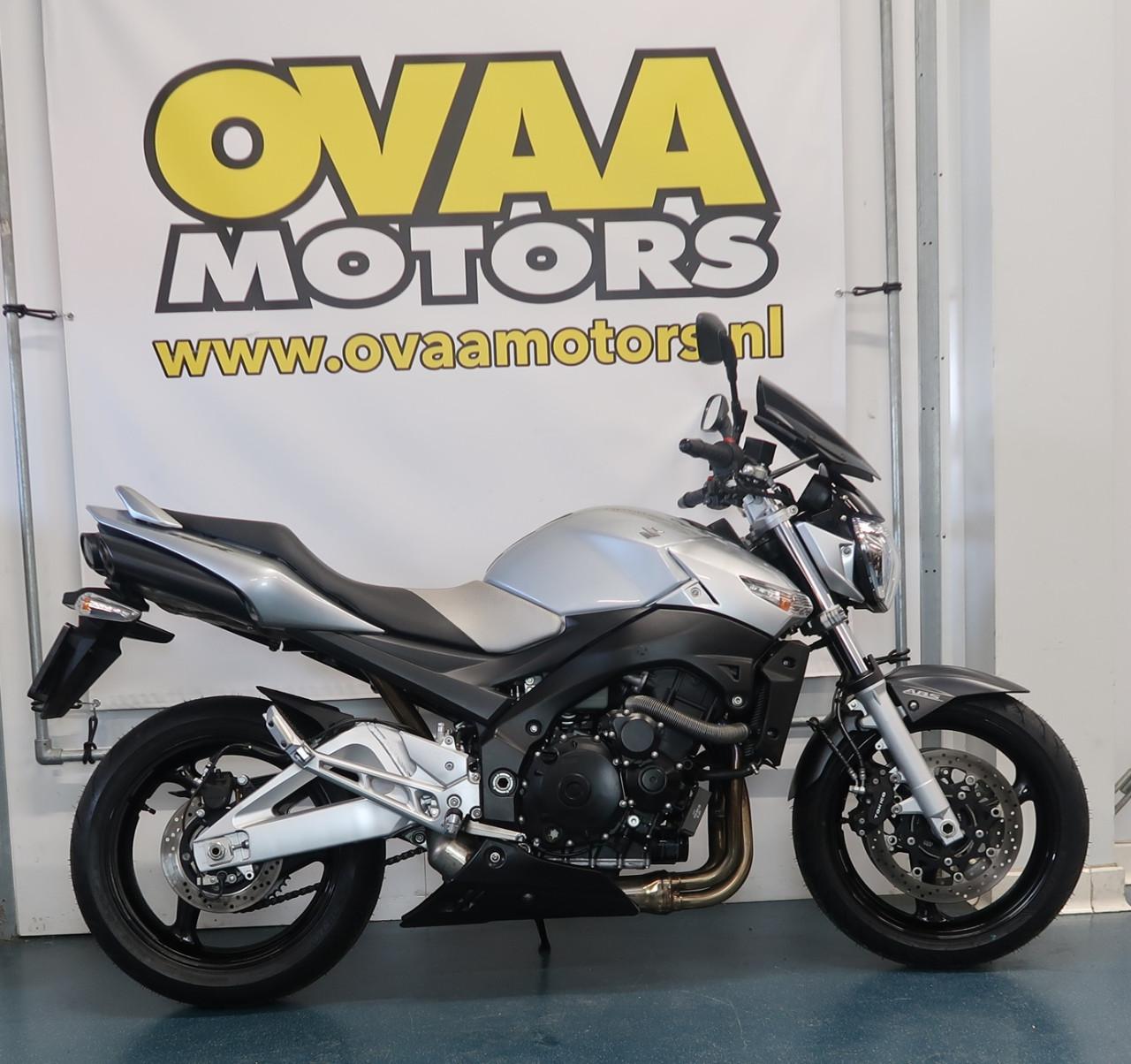 Suzuki GSR600 ABS hele lage km stand