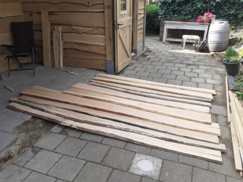 Te koop:  schaaldelen planken eikenhout.