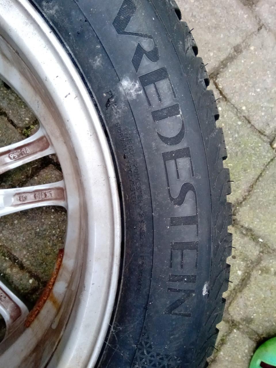 Winterbanden met lm velgen, als nieuw