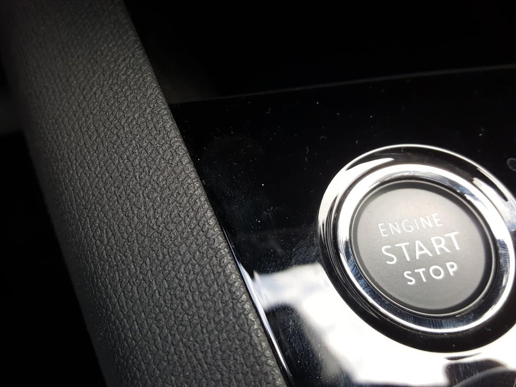 Peugeot 3008 1.6 plug-in hybrid 225pk allure pack business automaat navigat