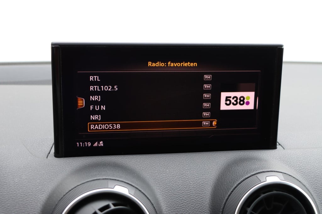 Audi Q2 30 tfsi design pro line plus