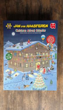 🎅 Jan van Haasteren Adventkalender (V), gevuld met 24 puzzels 54 stukjes.