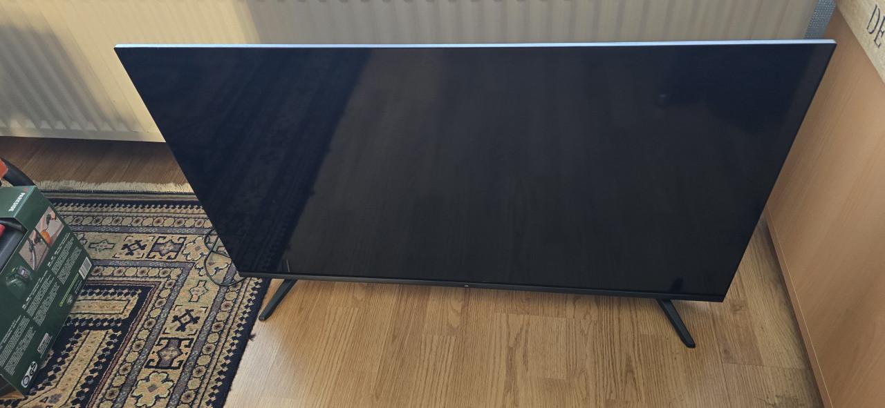 LED TV 40 INCH Z.G.A.N INCLUSIEF HUMAX 5550c