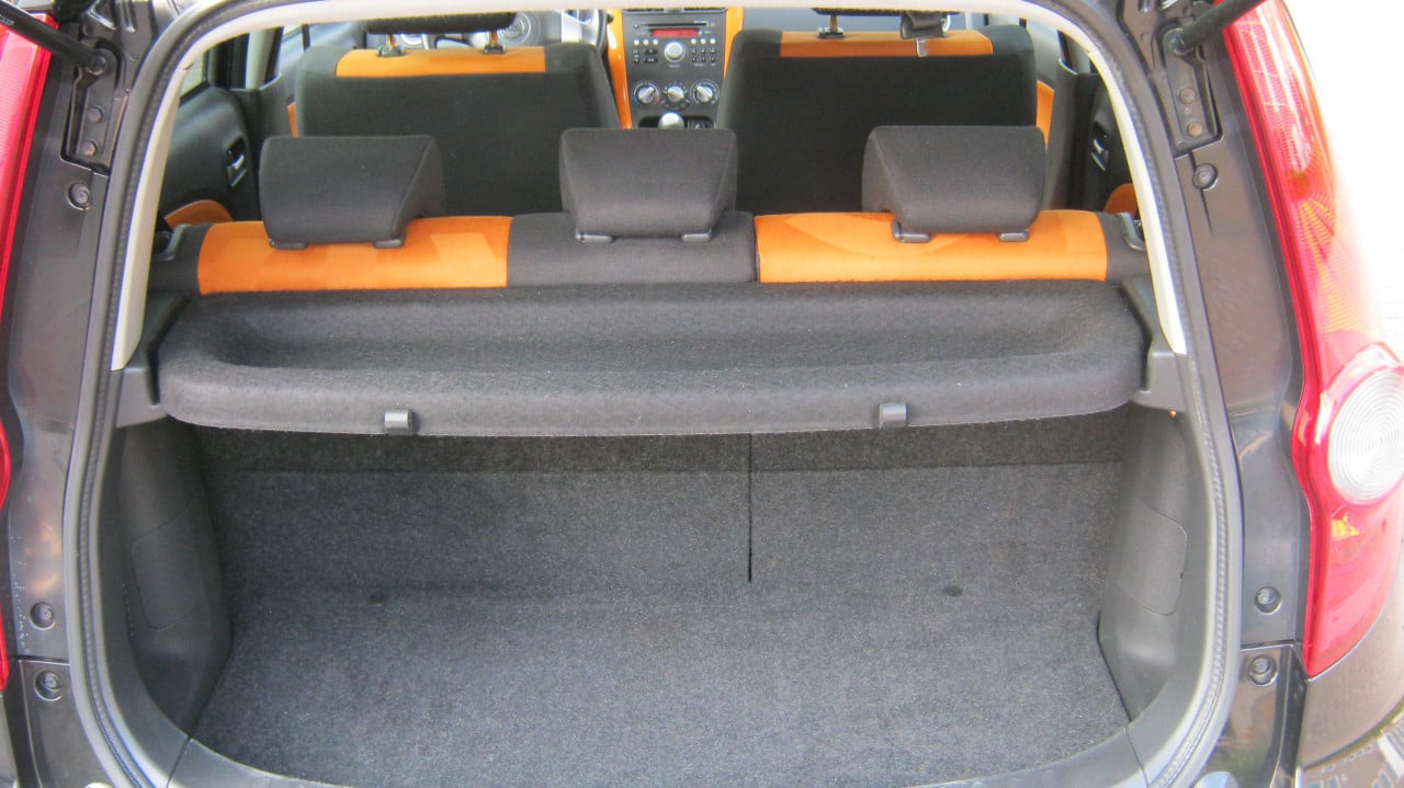 TE KOOP AGILA 1.2 16V UIT 2009 VOOR 1950 EURO