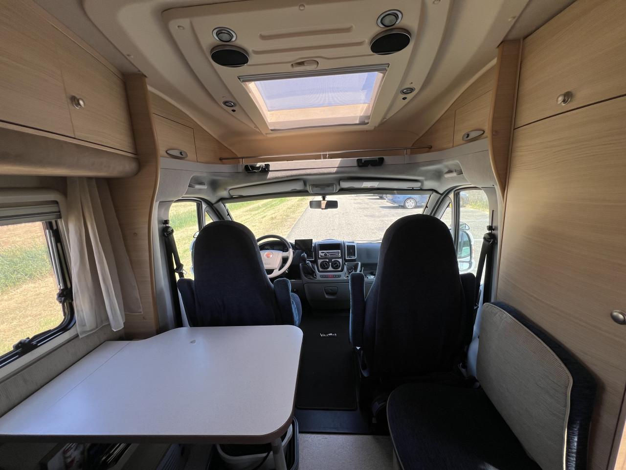 Te koop camper Adria Coral Compact