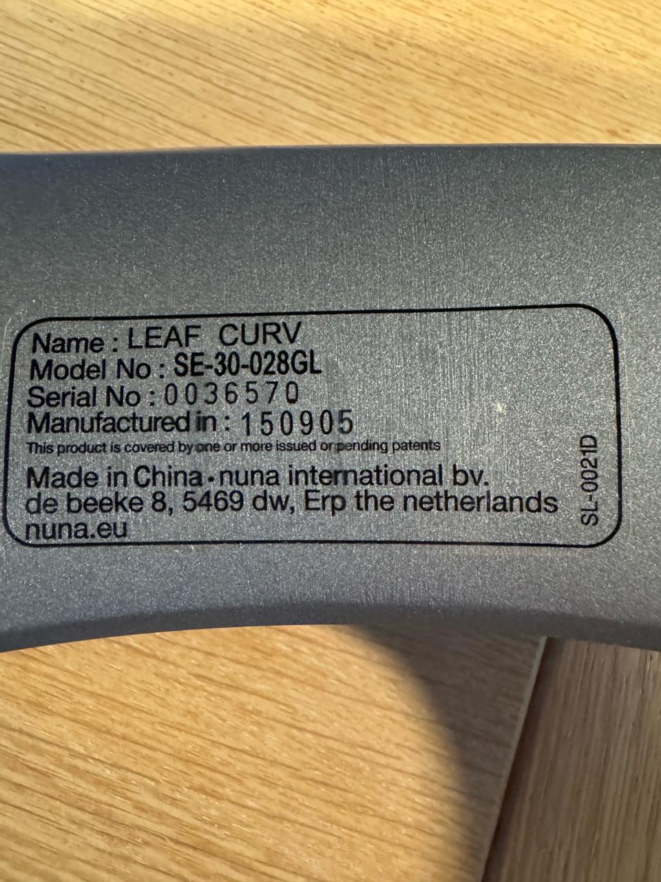 Zwarte Nuna Leaf Curv wipstoel