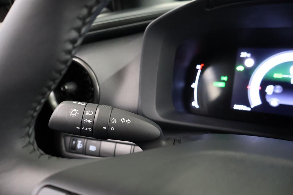 Toyota C-hr 1.8 hybrid 140 active