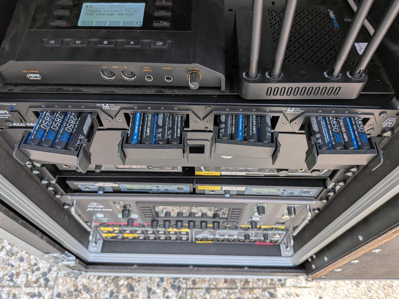 Compleet professionele IEM / monitor-rack met o.a. X32 Rack
