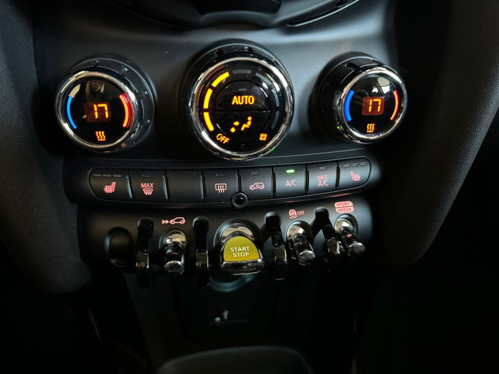 Mini Electric mini essential 33 kwh