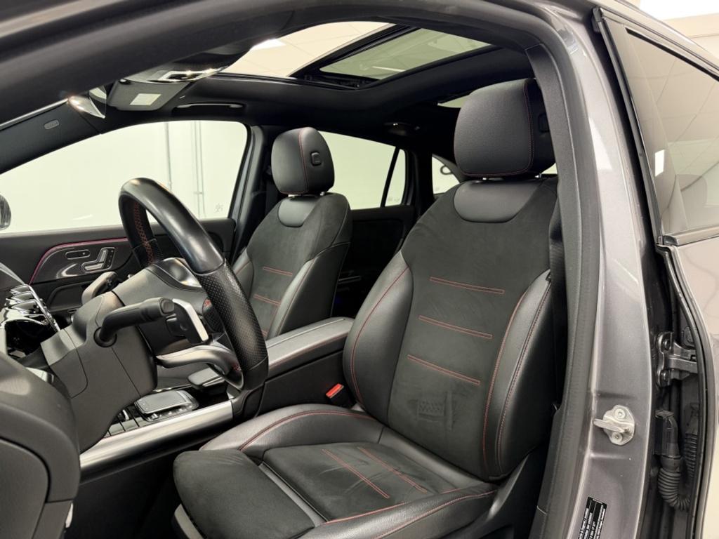 Mercedes-Benz Gla-klasse 250 e amg line | trekhaak | panoramadak | memory |