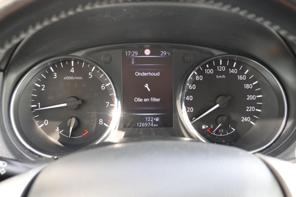 Nissan Qashqai 1.2 connect edition