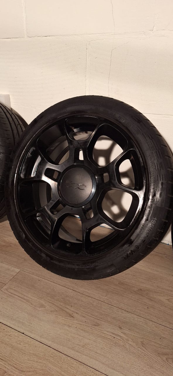 16 inch ORIGINEEL FIAT 500 ABARTH VELGEN + ZOMERBANDEN