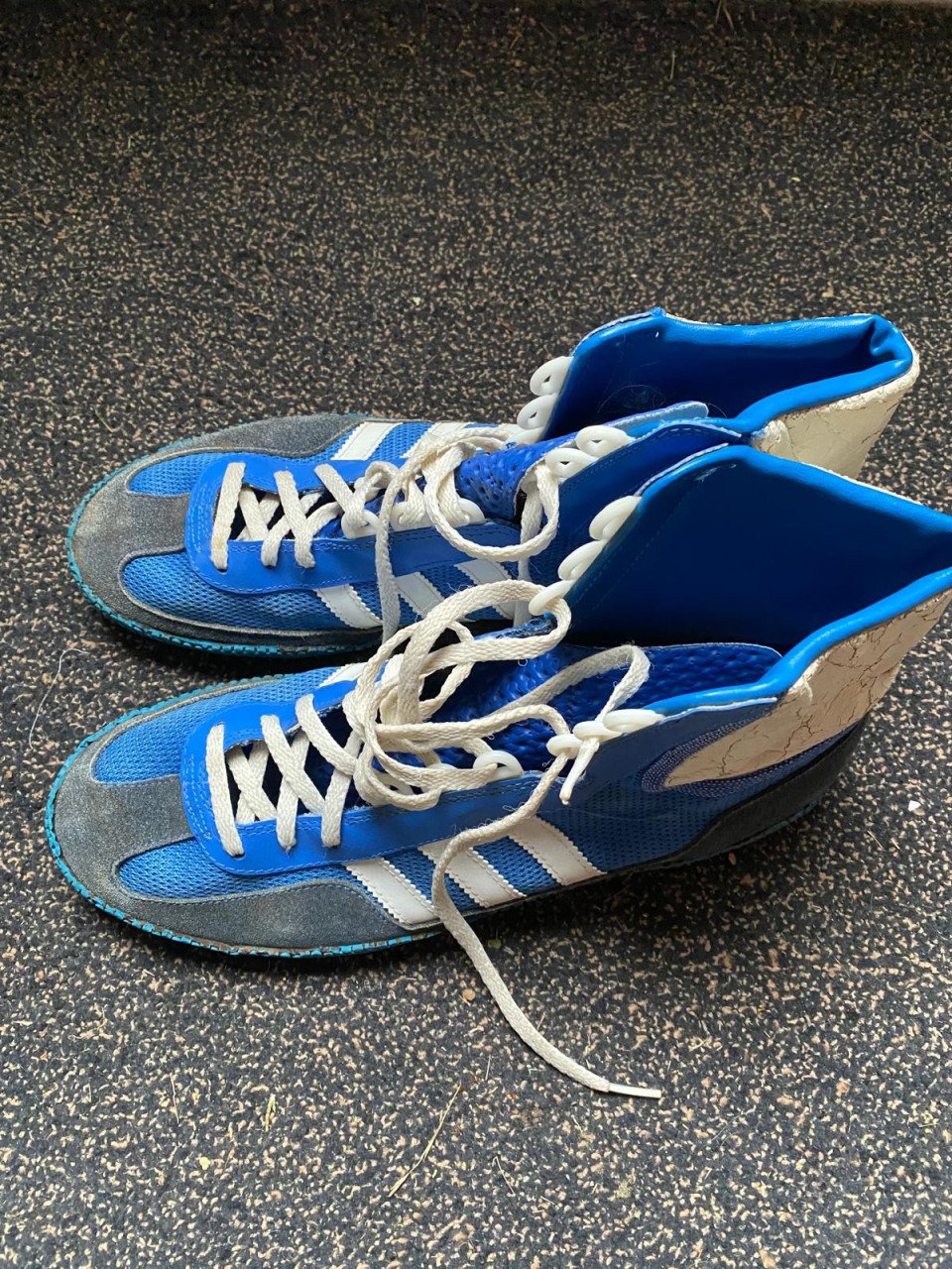 Surfschoenen merk Adidas