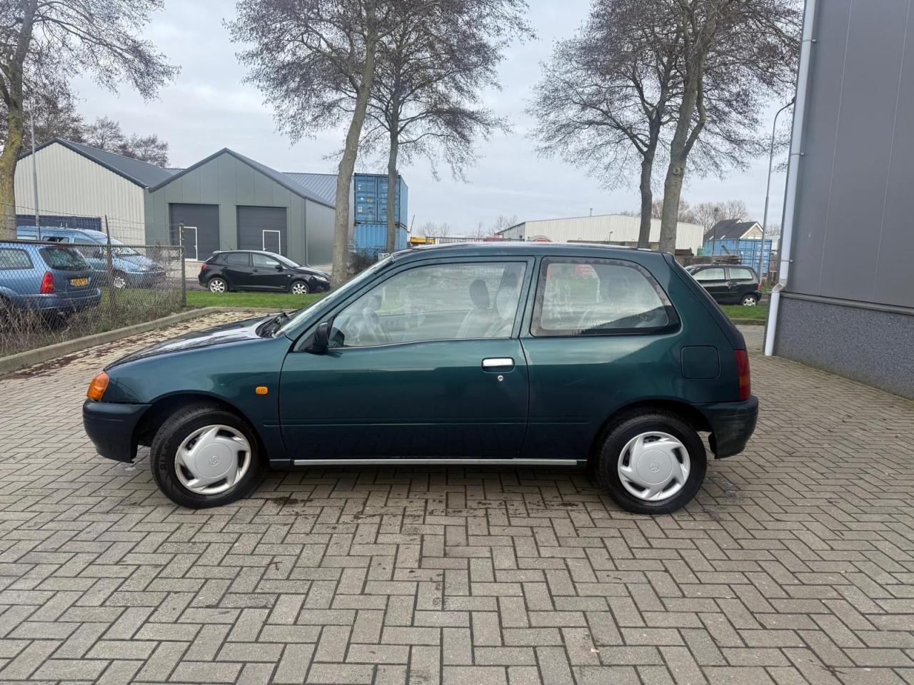 Toyota Starlet 1.3-16V GLi 130.122KM Jaar Apk