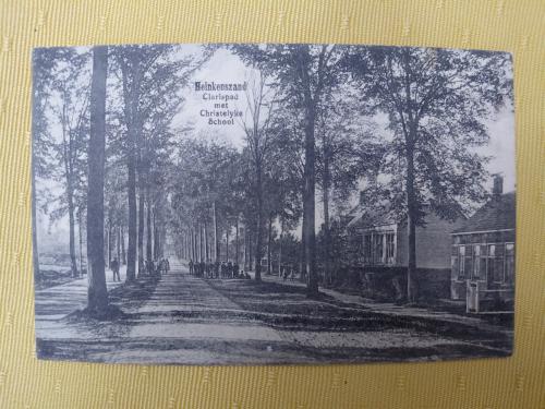 Oude ansichtkaart Heinkenszand, Clarispad Christelyke school