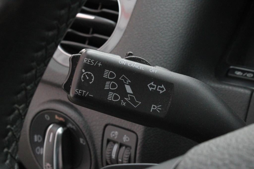 Volkswagen Tiguan 1.4 tsi sport&style + trekhaak electrisch wegklapbaar