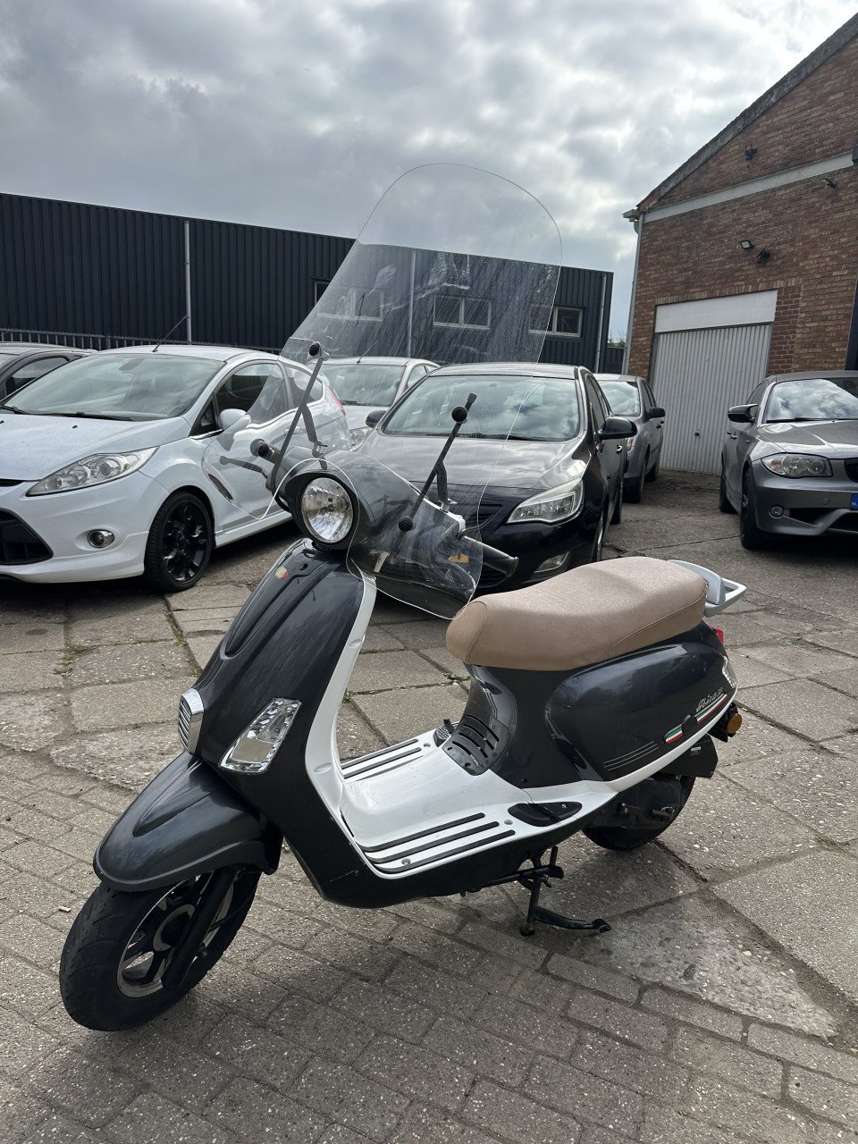 Iva Ibiza Snorscooter Blauw kenteken