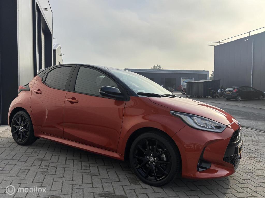Toyota Yaris 1.5 hybrid executive