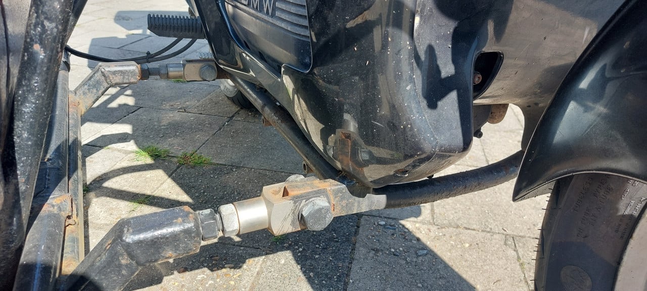 BMW K1100LT zijspan   1993 -  nieuwe banden – project!
