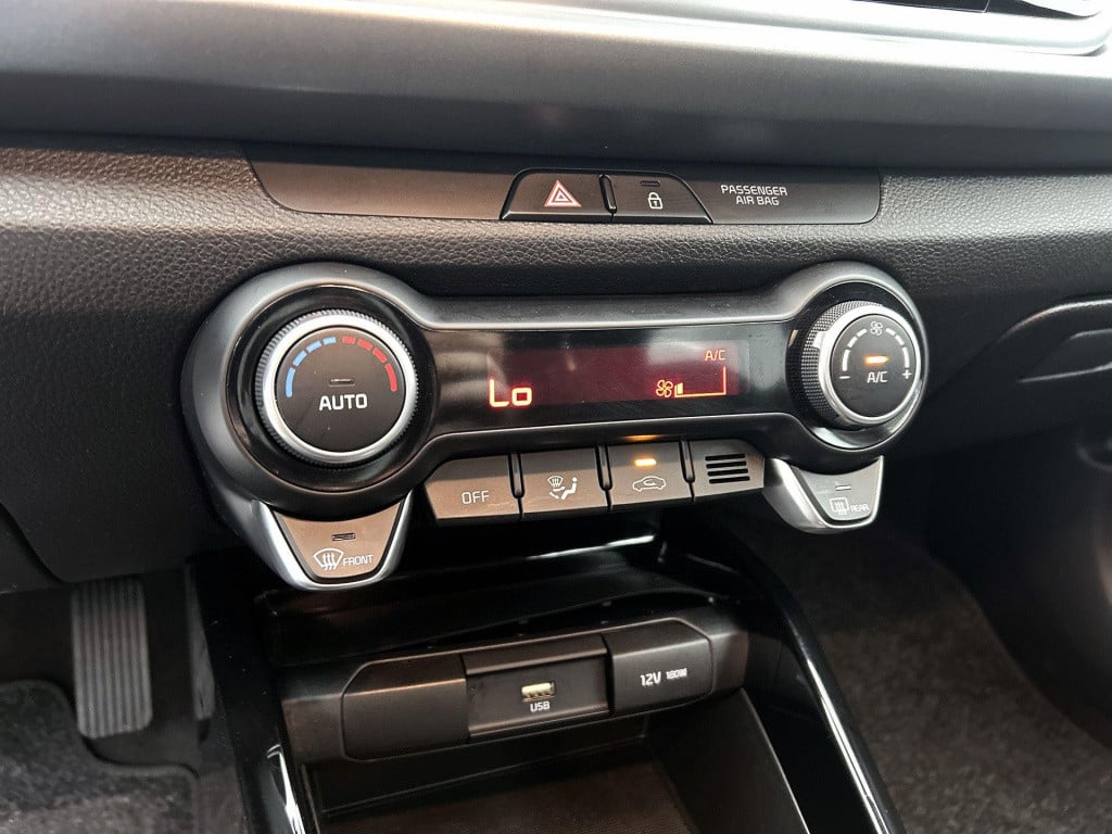 Kia Rio 1.0 t-gdi mhev dynamicline | navigatie | climate control | parkeers