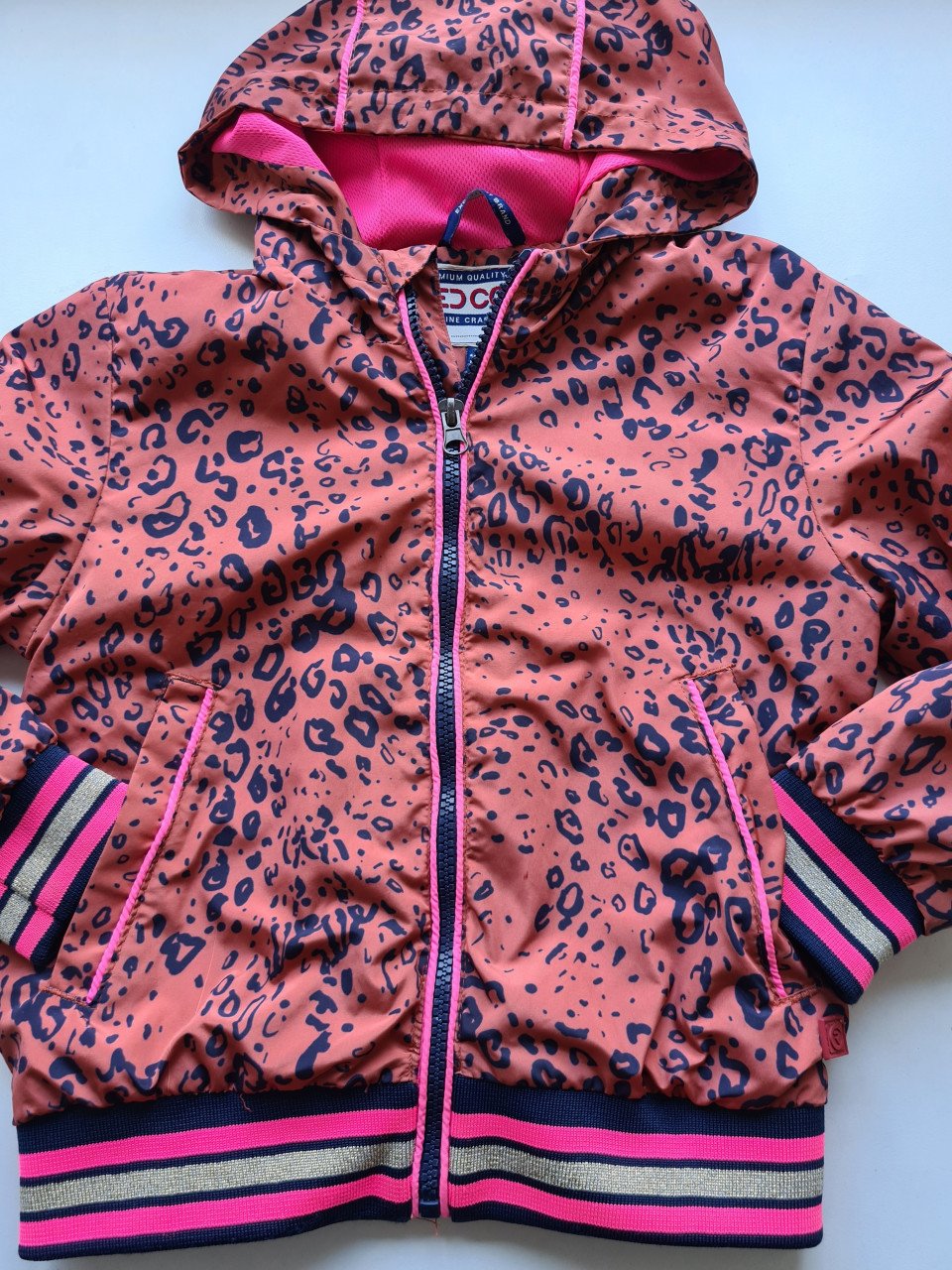 Roest bruin -zwart regenjack met capuchon van Red Code  Maat 128