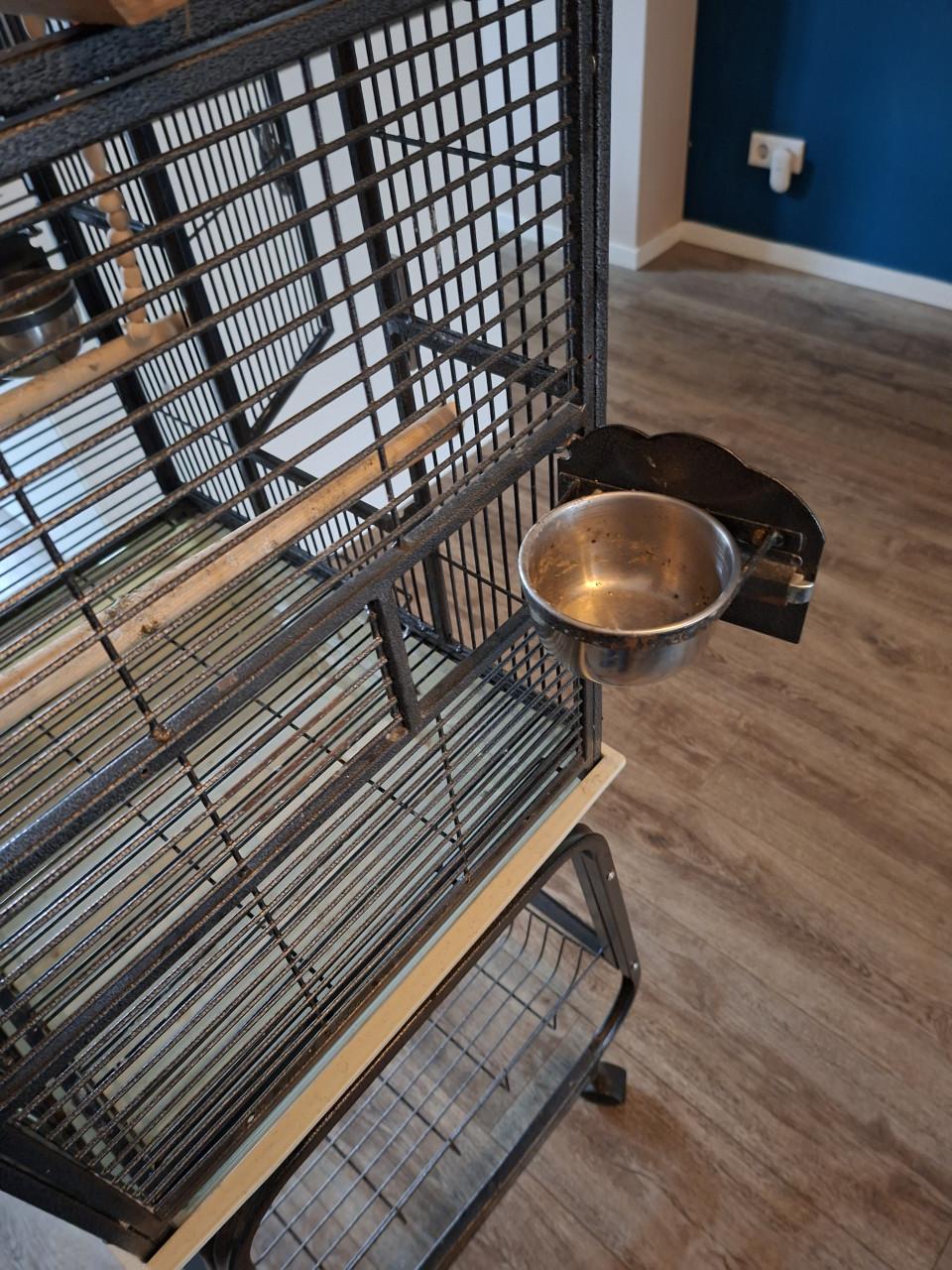 Papagaaien / Parkieten  Kooi