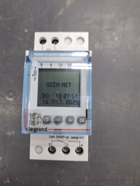 Schakelklok digitaal met veel instelbare functies.