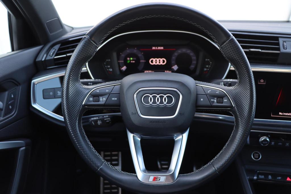 Audi Q3 45 tfsi e s edition 245pk s tronic | soh 97,6% |