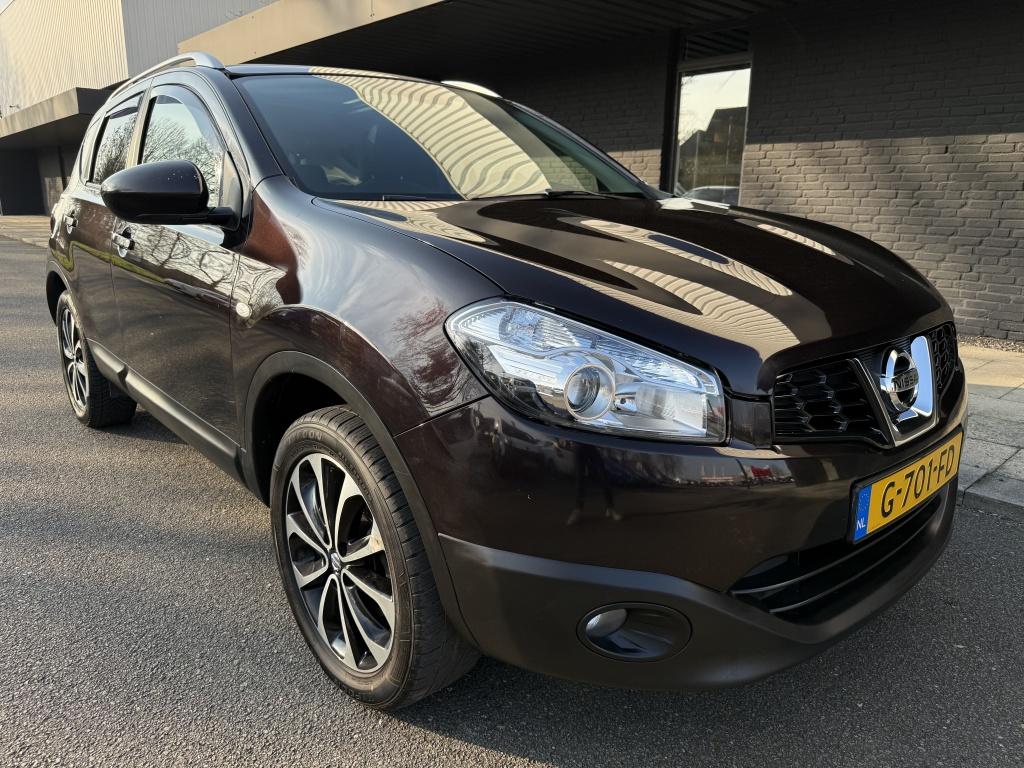 Nissan Qashqai 1.6 connect edition // trekhaak //