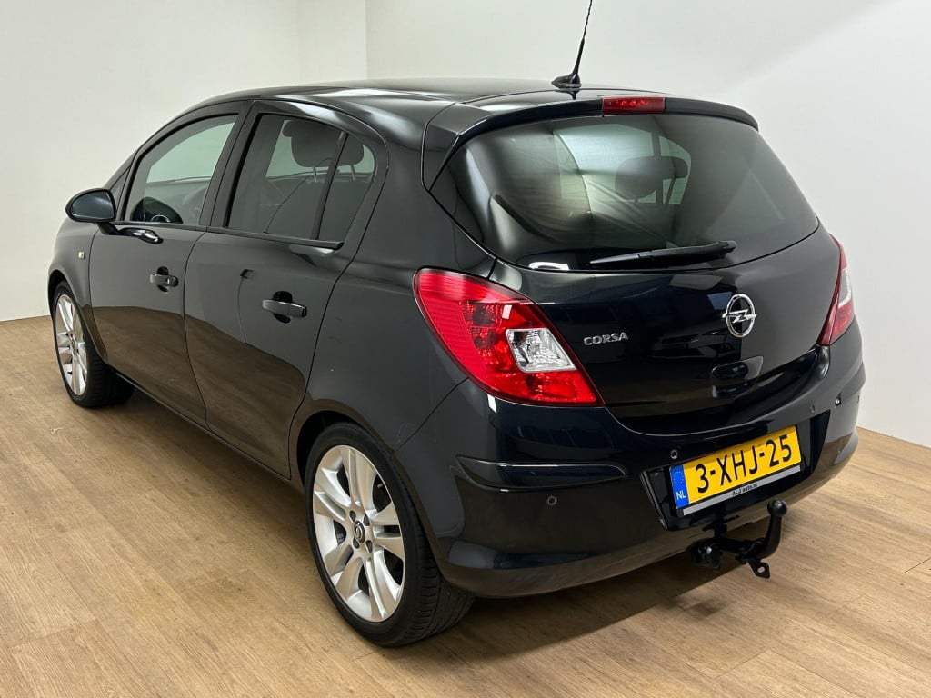 Opel Corsa occasion 1.4-16v cosmo | automaat | tweedehands opel corsa | zwa