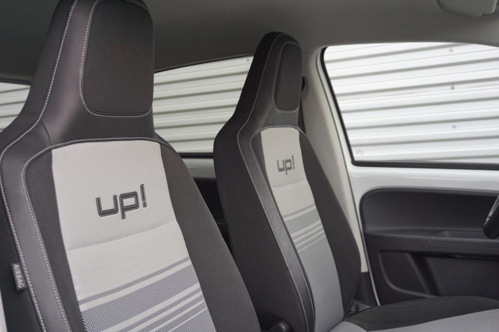 Volkswagen UP! 1.0 high up! bluemotion airco / navi / cruise / elektr. rame