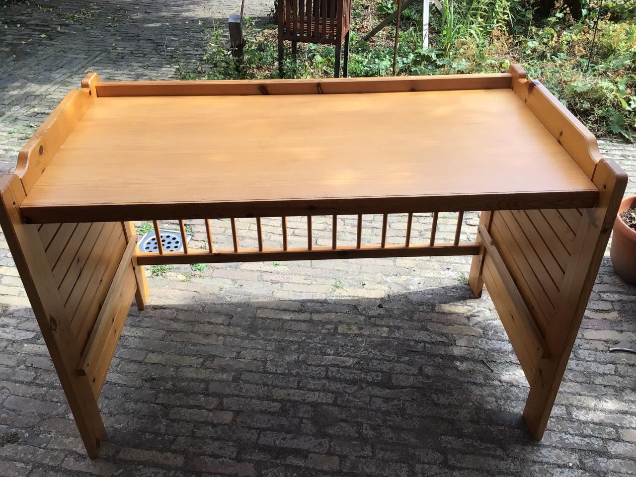 Vintage Kinderledikant/ bureau
