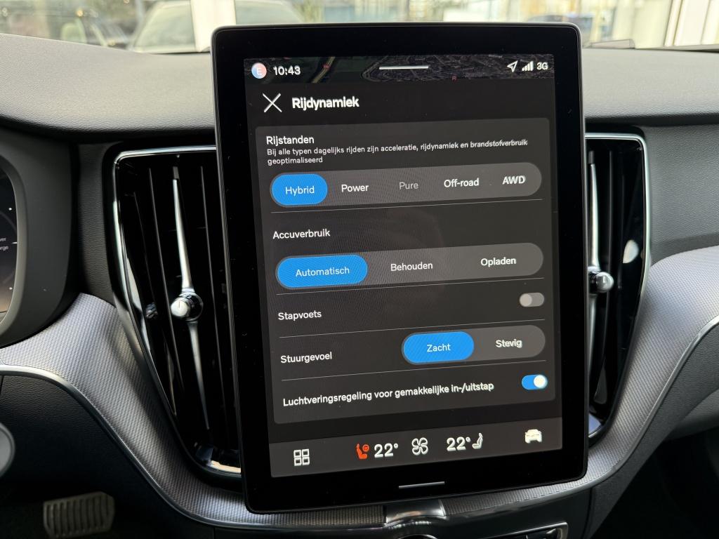 Volvo XC60 t6 398pk recharge dark black edition| panodak| luchtvering| trek