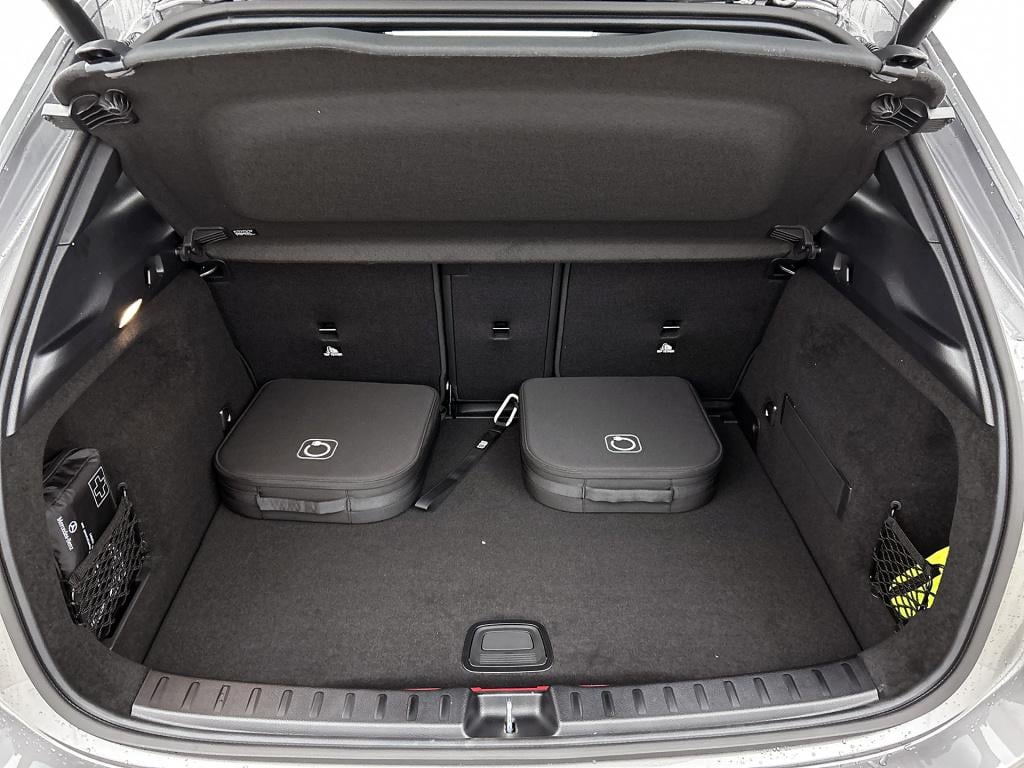 Mercedes-Benz Gla-klasse 250 e business solution amg | trekhaak | amg line 