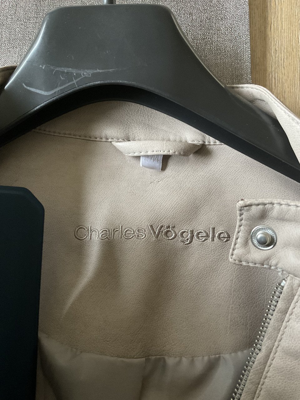 Nieuw  jasje van Charles Vogele