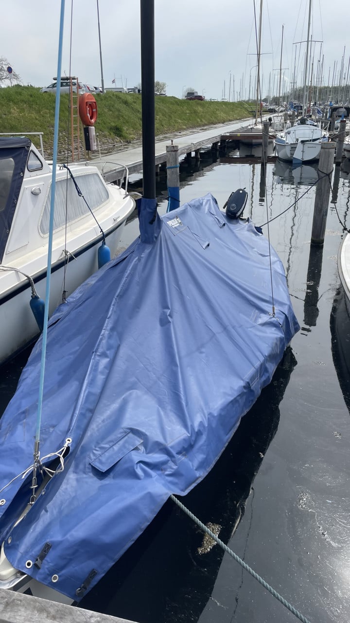 Mooie polyvalk (eventueel met zomerligplaats Oostwatering tot oktober)