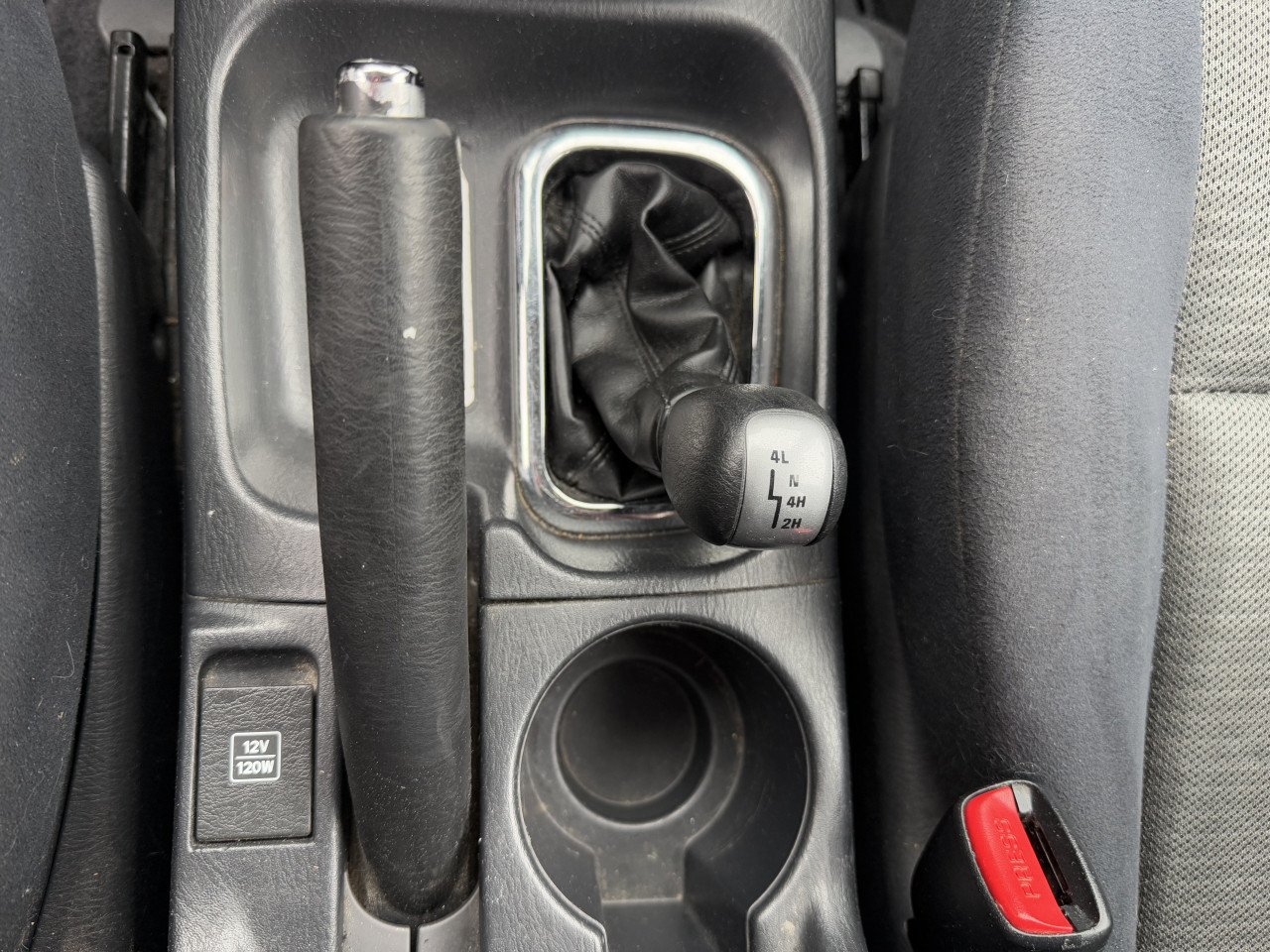 Suzuki Grand Vitara - 2.0 Metal Top