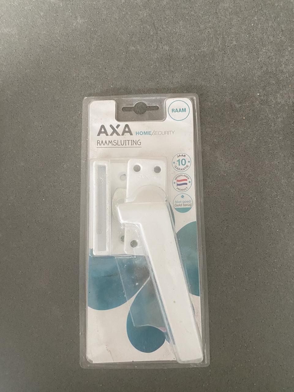 Raamsluiting AXA 3 stiks
