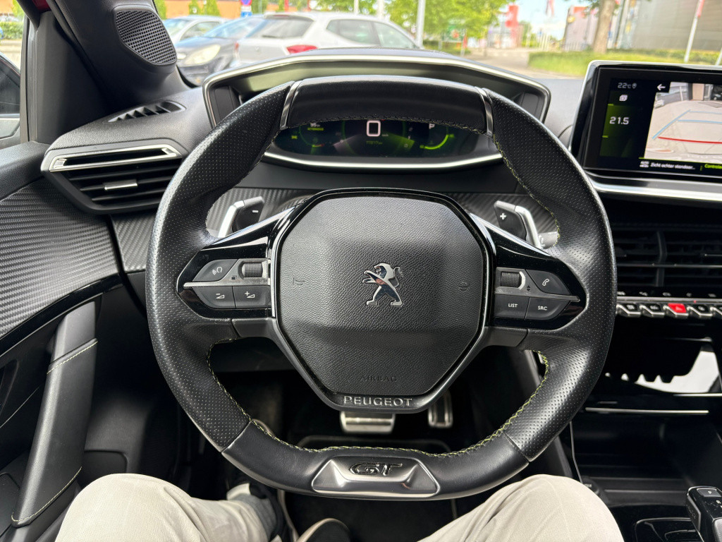 Peugeot 208 1.2 puretech gt-line
