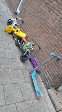 Kinderfietsen/steps/speelgoed