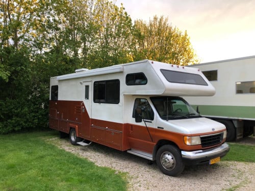 Ford E350 gulfstream Amerikaanse alkoof camper