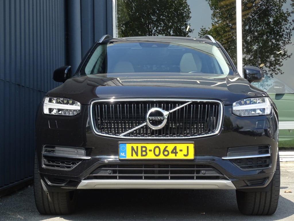 Volvo XC90 2.0 t8 twin engine awd momentum 7-pers | pano