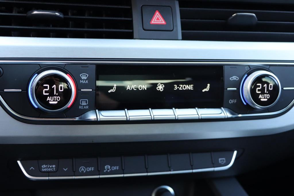 Audi A4 limousine 40 tfsi 204pk s tronic s edition