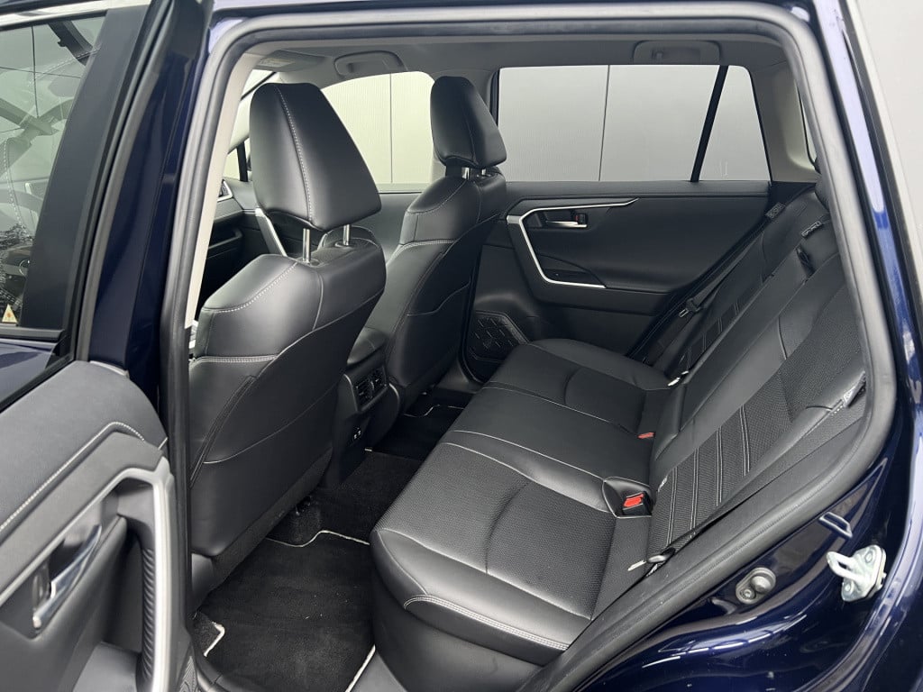 Toyota Rav4 2.5 hybrid executive nl auto | trekhaak | alarm klass 3 | vol l