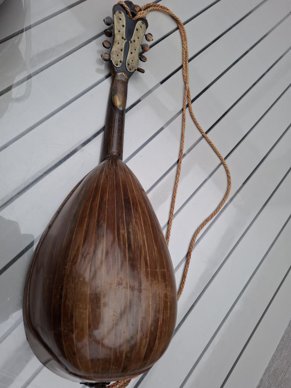 Oude mandoline van E. Patierno .