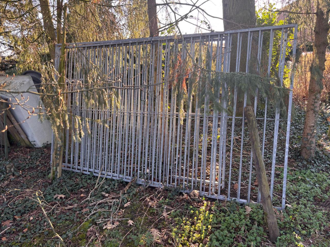 Nette gegalvaniseerde hondenkennel