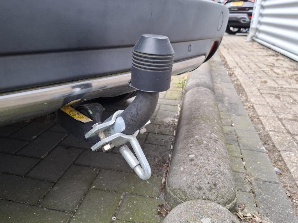 Peugeot 2008 suv 110 allure pano/clim/lmv/trekhaak